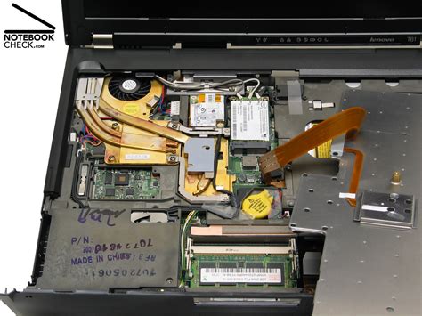 A Lenovo T61 Slots