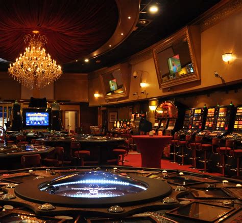 Casino Em Queens Roubado