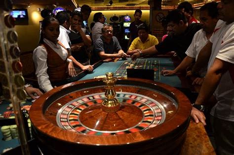Cierre Casinos Equador