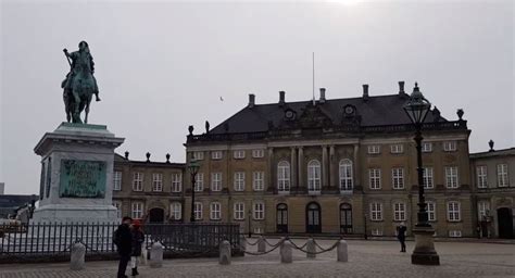 Fatos Om De Amalienborg De Fenda