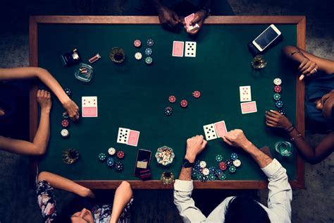 Todos No Clube De Poker De Bucareste Magheru